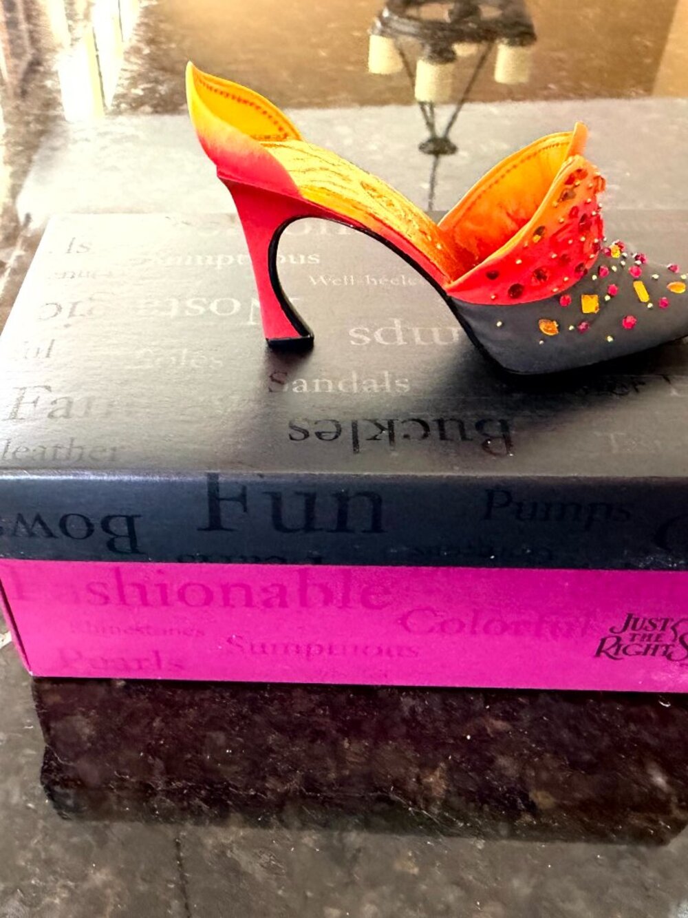 Just the Right Shoe Passion's Flame 25152 Red Orange Heel Figurine Box